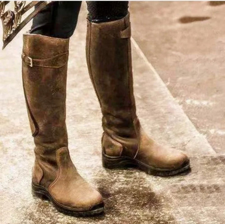 Damen-Kniestiefel – mit Schnallenriemen und Robuster Sohle