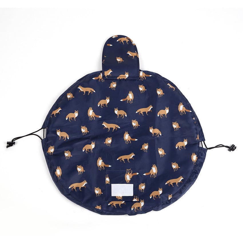Damen Kosmetiktasche Mit Kordelzug Flach Ausbreiten Zeigt Beauty-Produkt