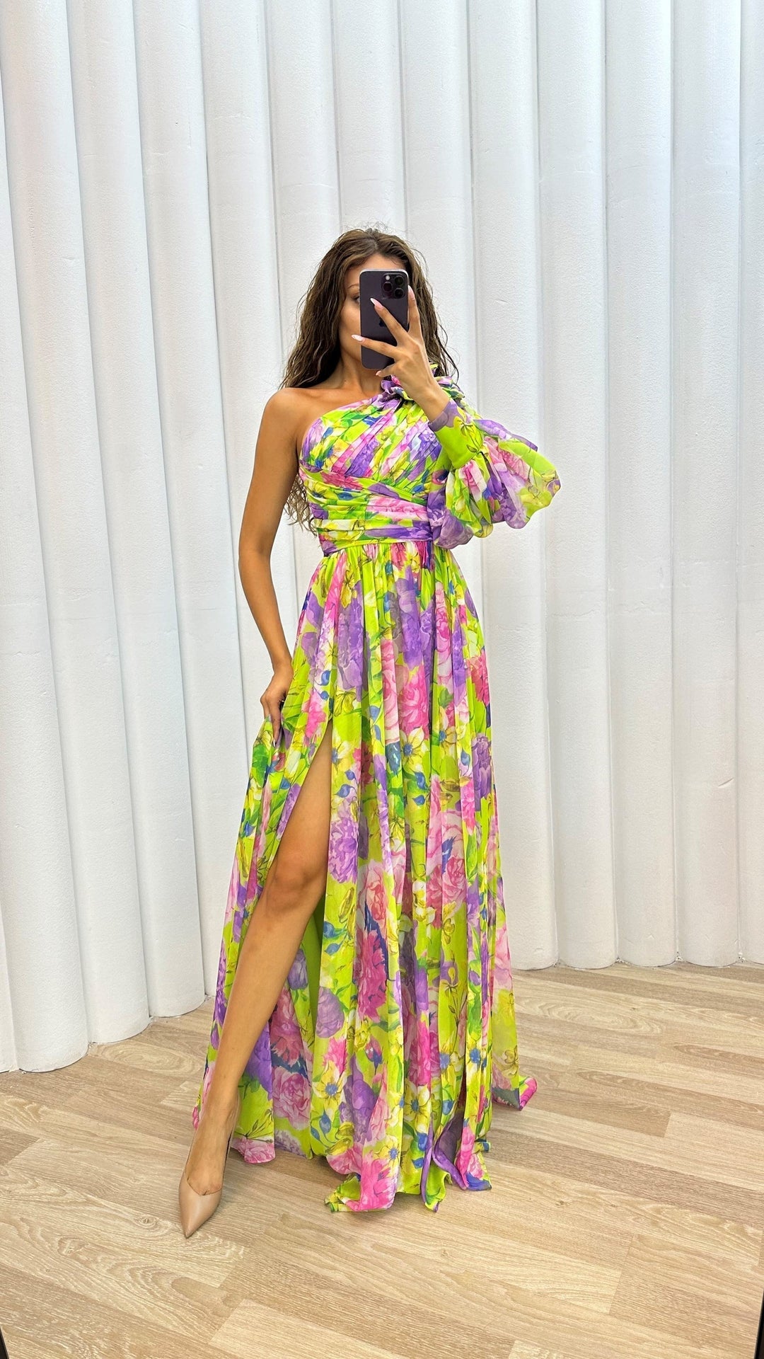 Sephira | Damen Maxi Cocktailkleid – Asymmetrischer Schnitt & Mehrfarbiges Design