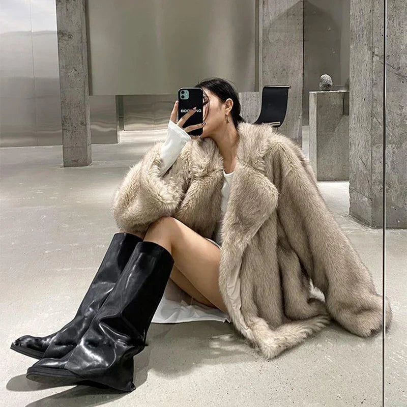Damen Pelzmantel Exklusiver Mit Urbanem Flair Plüschpelzmode