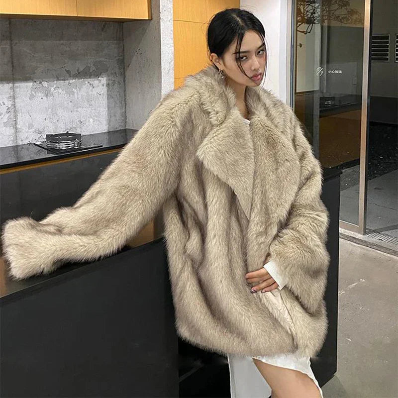 Damen Pelzmantel Exklusiver Mit Urbanem Flair Plüschpelzmode
