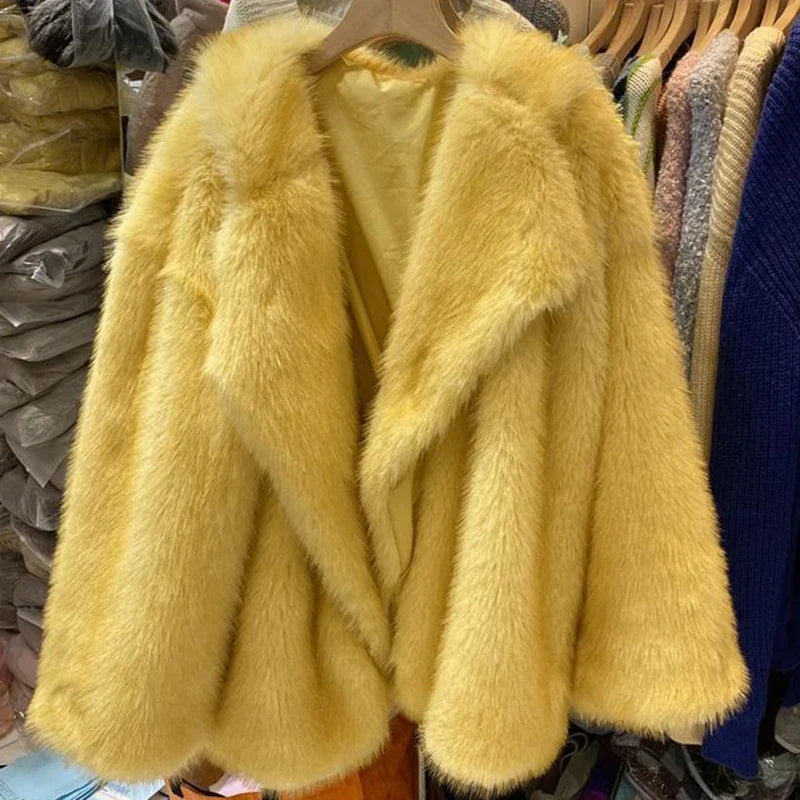 Damen Pelzmantel Exklusiver Mit Urbanem Flair Plüschpelzmode