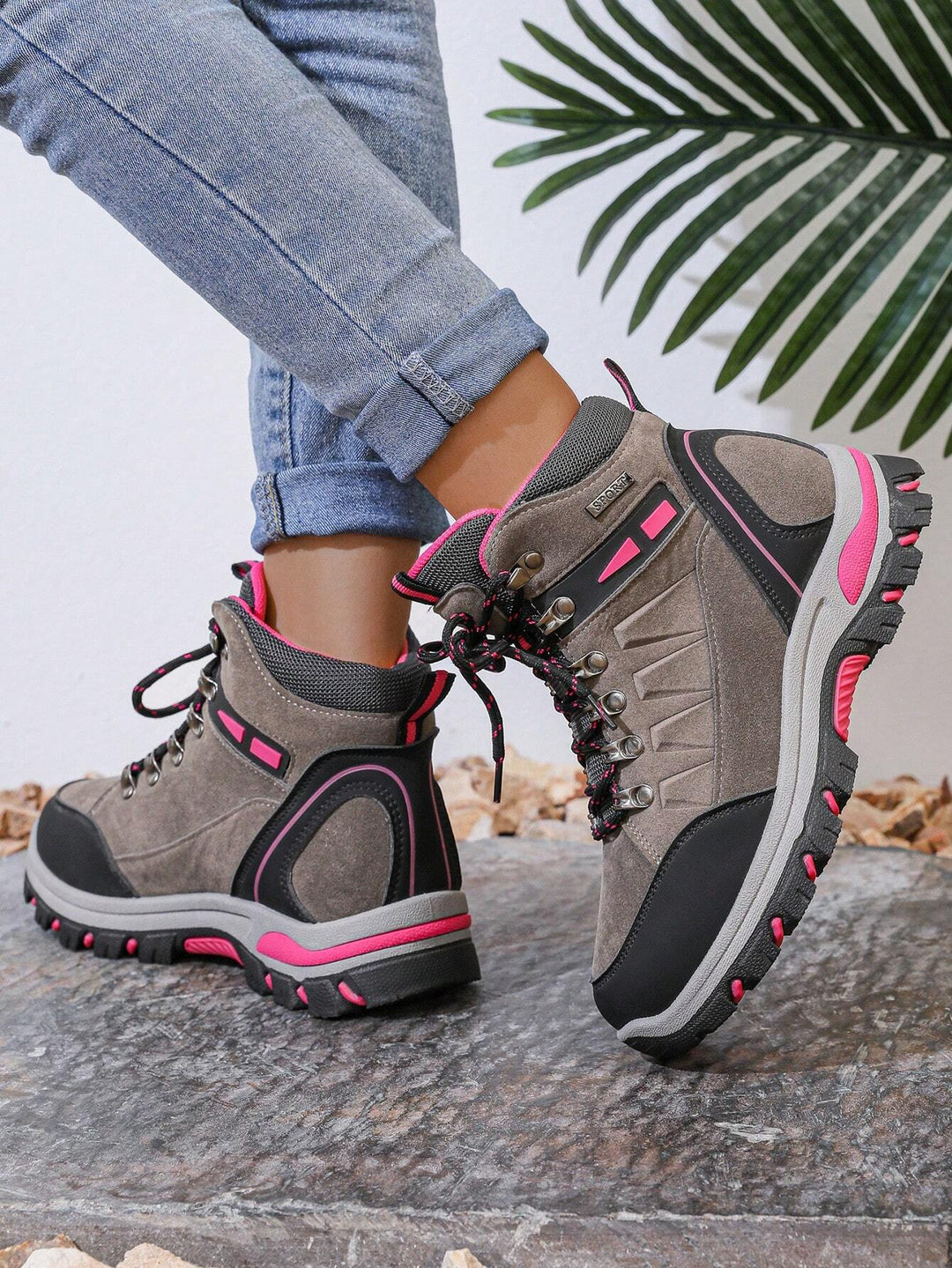 Luna | Unisex Wanderschuh – Wetterfestes Design, Steilsicherer Grip & Langstrecken-Performance