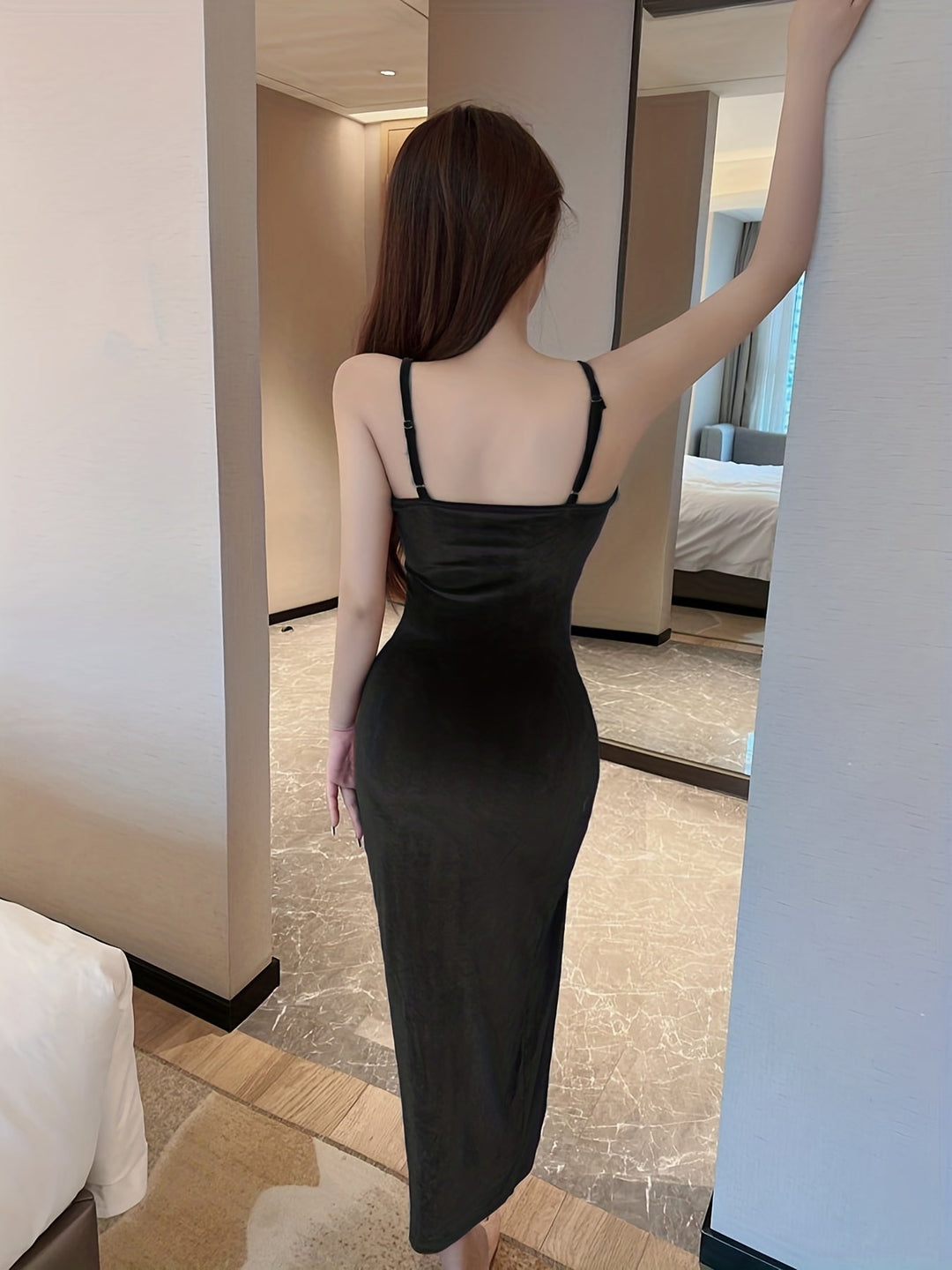 Lyvanta | Damen Satin Abendkleid – Schlitzdetails & Zeitlose Eleganz - Cocktailkleid