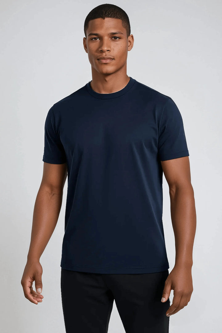 Herren Slim Fit T-Shirt in Marineblau für Modebewusste Männer mit Bequemer Passform und Stilvollem Design