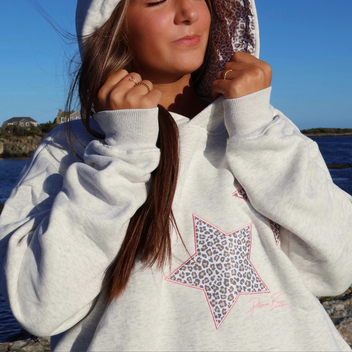 Hoodie Leoparden- und Sternenmuster aus Baumwollmischfleece