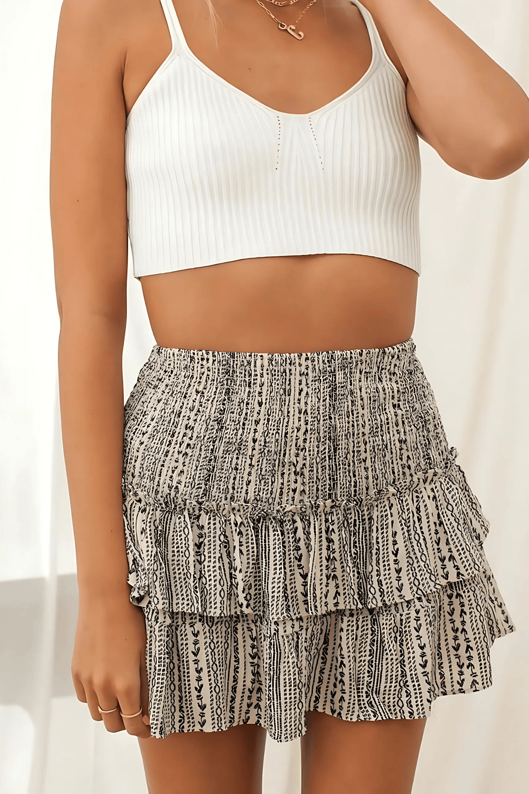 Pamelo | Damen Minirock – Verspieltes Stufendesign, Fliessende Silhouette & Mini-Länge