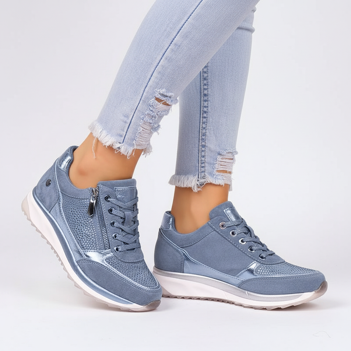 Amore | Damen Sneakers – Herzförmiges Detail, Soft-Padding