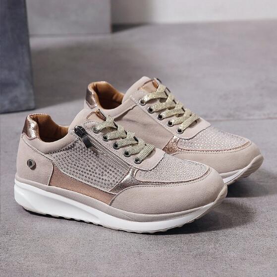 Amore | Damen Sneakers – Herzförmiges Detail, Soft-Padding