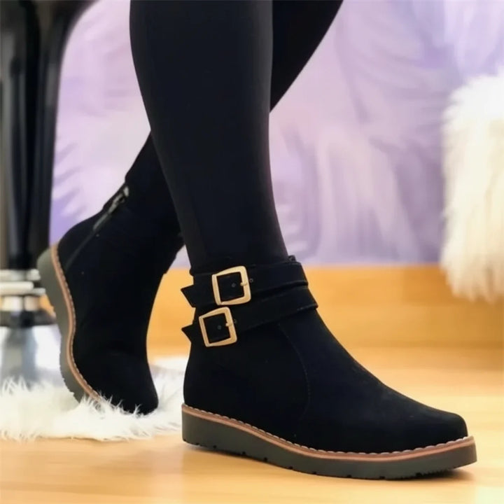 Carlin - Stiefel aus Glattem Wildleder mit Schnalle