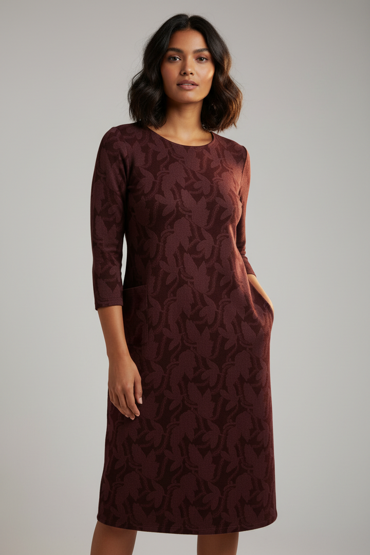 Damen Winterkleid Mit Taschen Für Stil Und Funktionalität Druckdesign